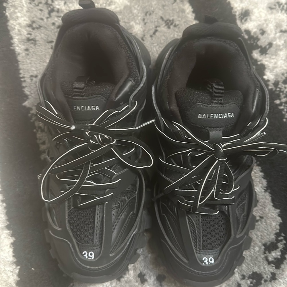 Black Authentic Track Runners  Balenciagas